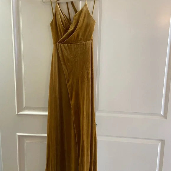 Renzrags velvet mustard yellow bridesmaid dress - Picture 4 of 5